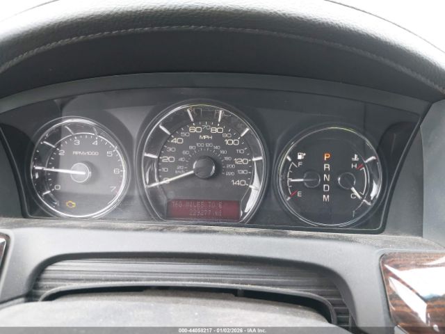 Lincoln MKS Ecoboost Image 10