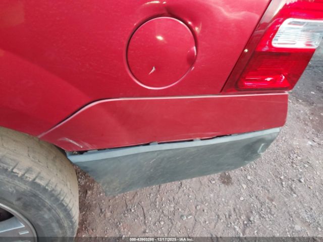 Ford Expedition Xlt Image 3