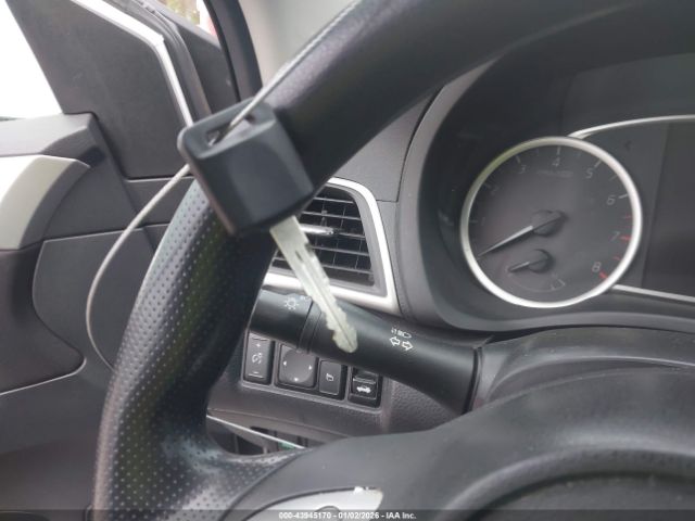 Nissan Sentra S Image 4