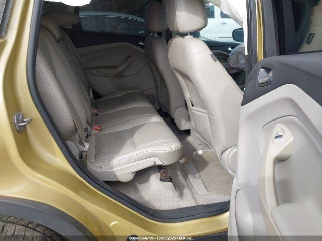 Ford Escape Titanium Image 8