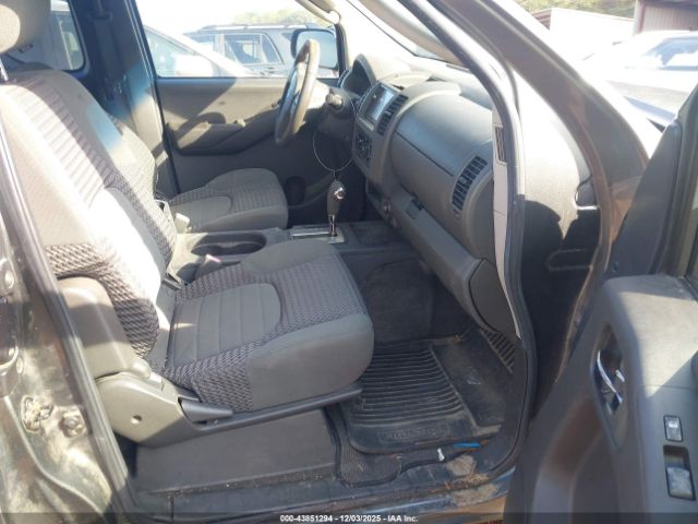 Nissan Frontier Se Image 6