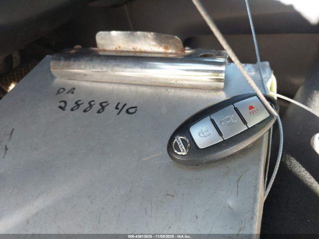 Nissan Pathfinder S Image 11