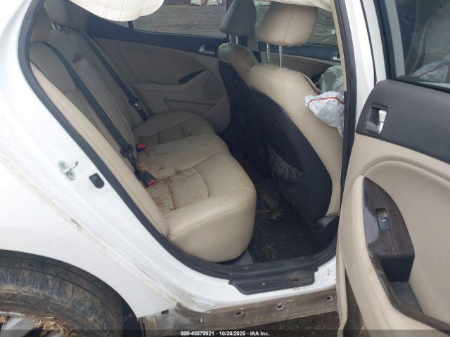 Kia Optima Ex Image 8