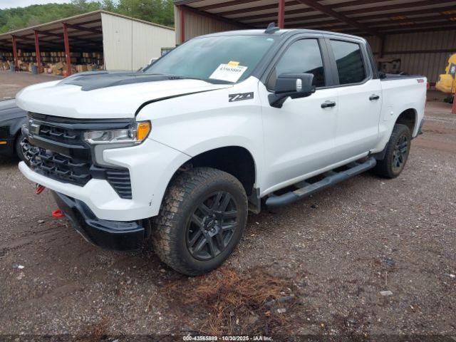 Chevrolet Silverado 1500 4wd  Short Bed Lt Trail Boss Image 5