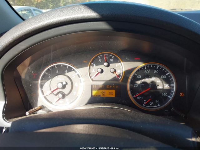 Nissan Armada Sv Image 13