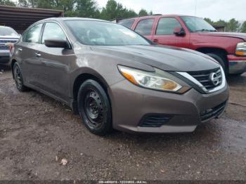  Salvage Nissan Altima