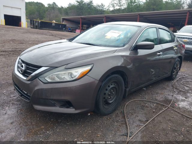 Nissan Altima 2.5 S Image 2