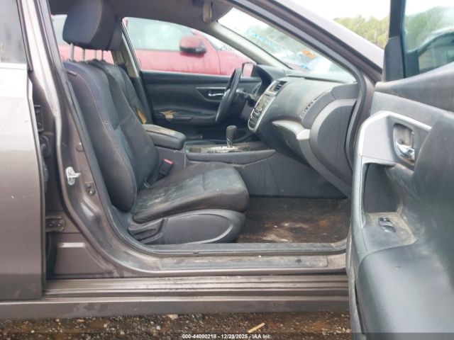 Nissan Altima 2.5 S Image 5