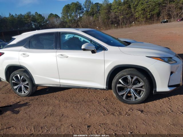 Lexus RX Image 8