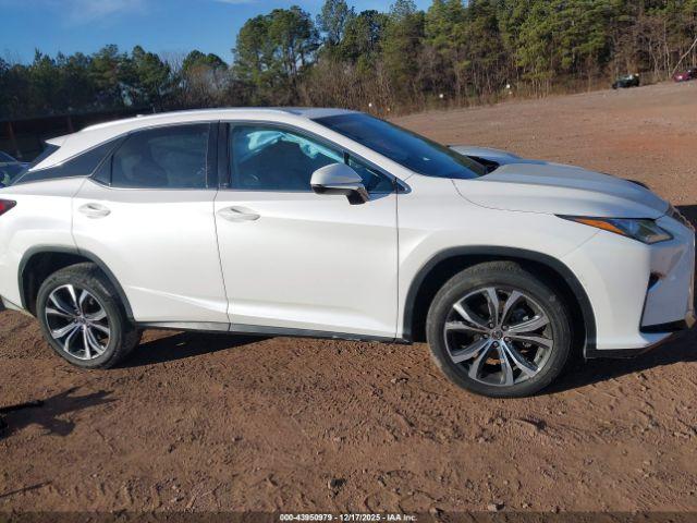 Lexus RX Image 8