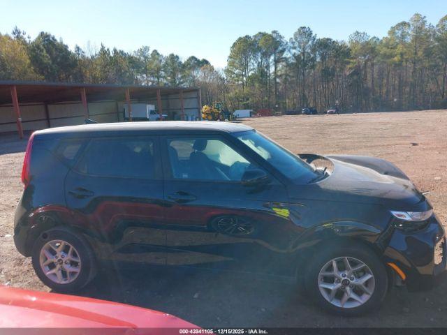 Kia Soul S Image 15