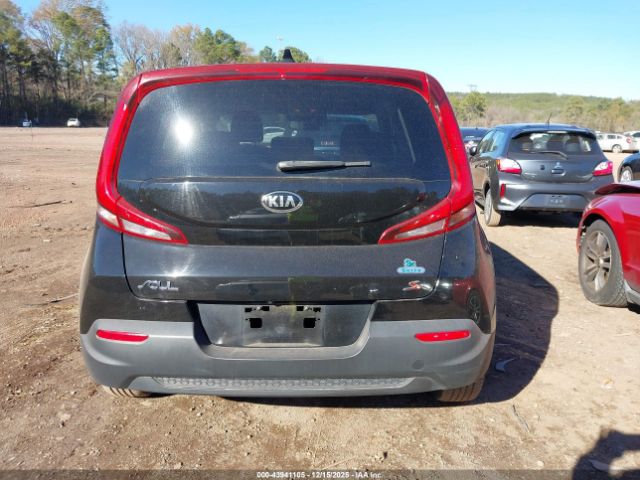 Kia Soul S Image 8