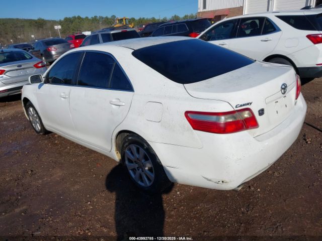 Toyota Camry Xle V6 Image 9