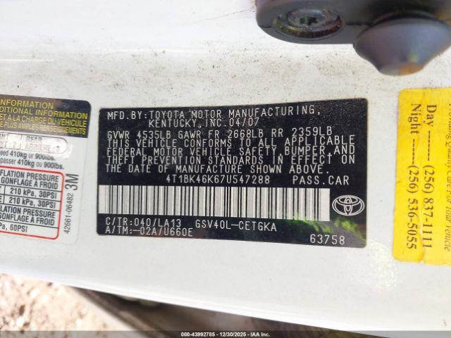 Toyota Camry Xle V6 Image 6