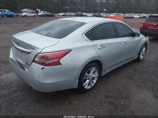 Nissan Altima 2.5 Sv Image 10