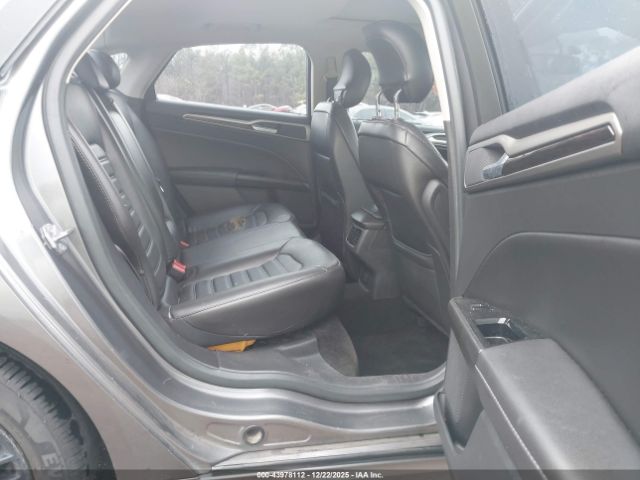 Ford Fusion Se Image 8