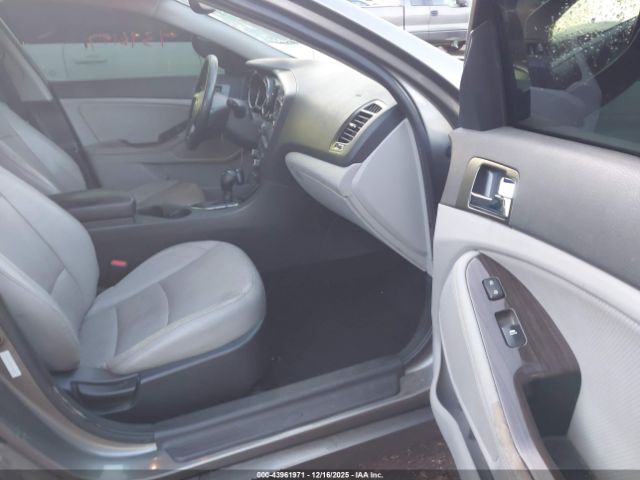 Kia Optima Ex Image 2