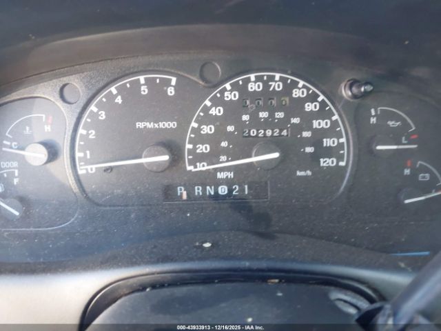 Ford Explorer Xls Image 3