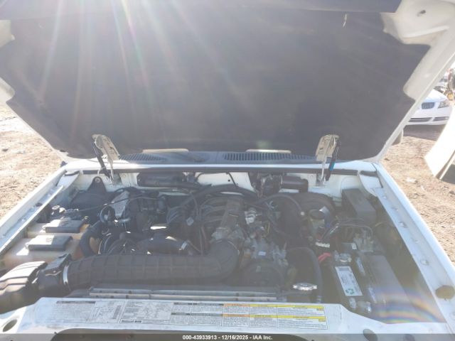 Ford Explorer Xls Image 4