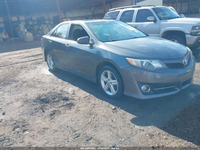 Toyota Camry Se Image 1