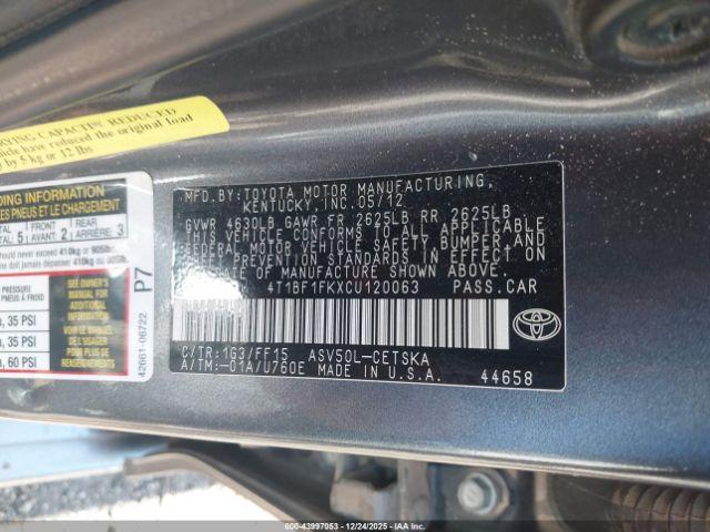 Toyota Camry Se Image 9