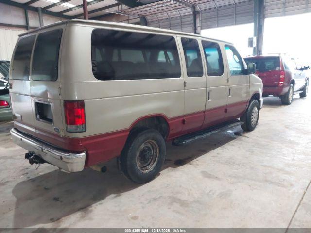 Ford E-350 Image 2