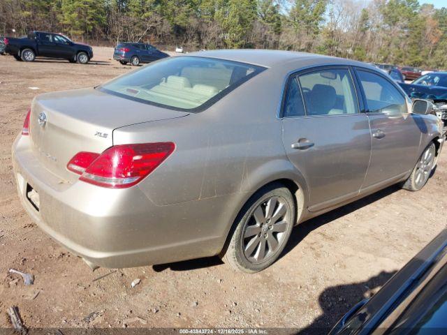 Toyota Avalon Xls Image 3