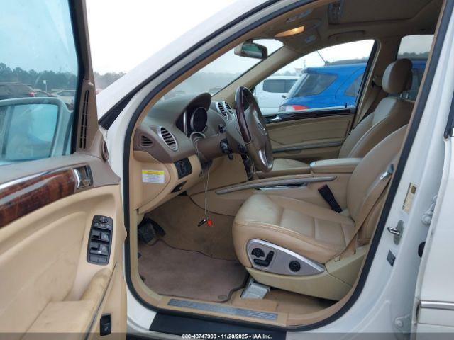 Mercedes-Benz M-Class Image 9