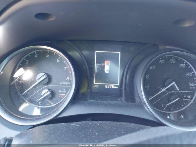 Toyota Camry Se Image 9