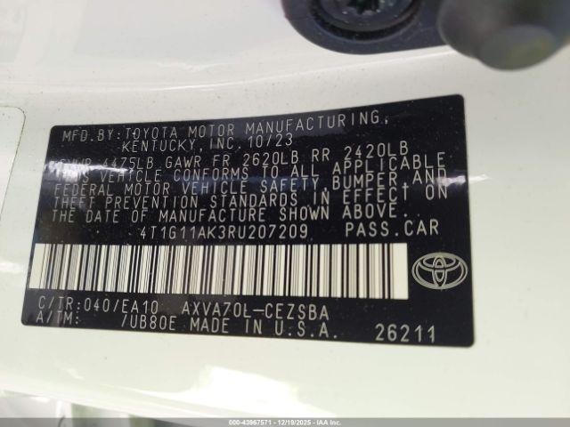 Toyota Camry Se Image 13