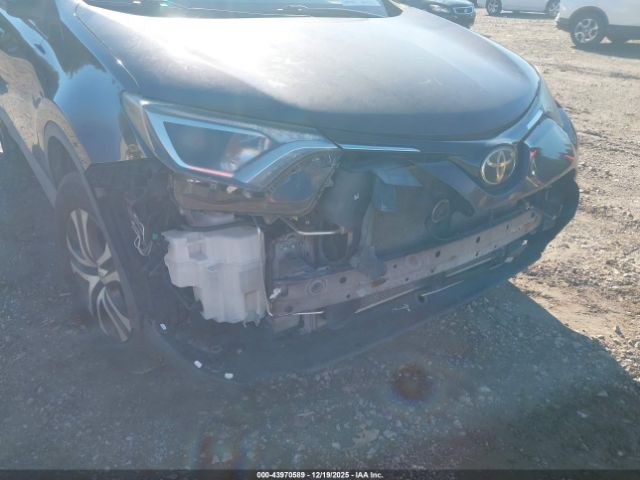 Toyota RAV4 Le Image 14