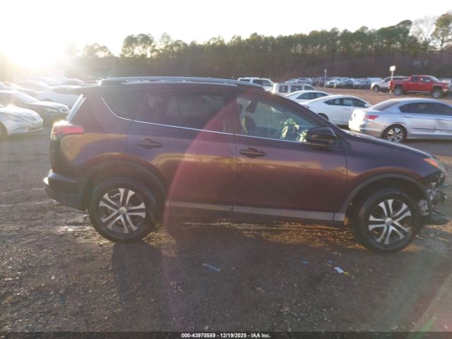 Toyota RAV4 Le Image 7