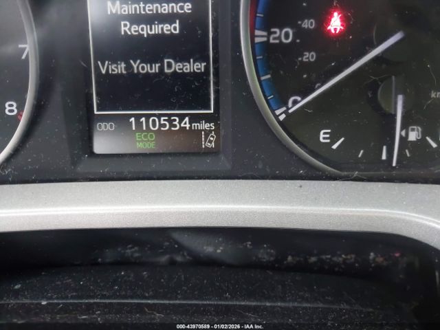 Toyota RAV4 Le Image 12