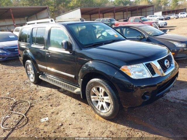 Nissan Pathfinder Silver Image 1