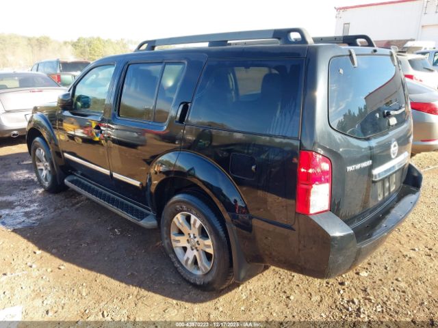 Nissan Pathfinder Silver Image 4