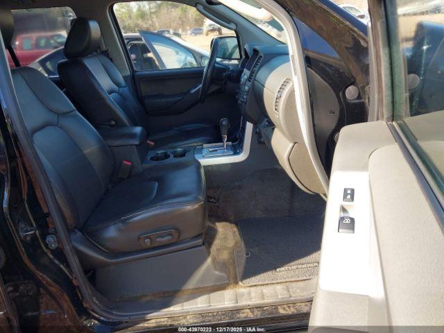 Nissan Pathfinder Silver Image 5