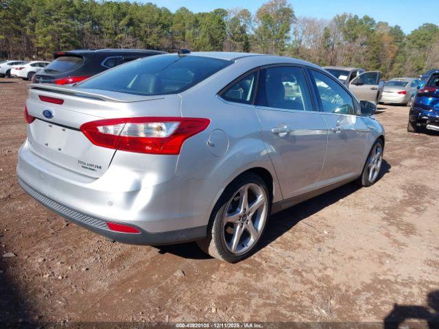 Ford Focus Titanium Image 4