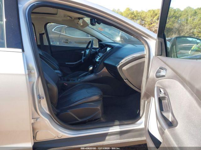 Ford Focus Titanium Image 16