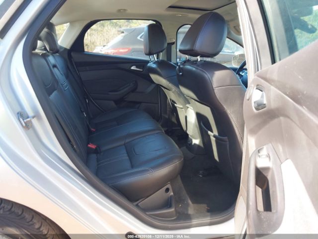 Ford Focus Titanium Image 5