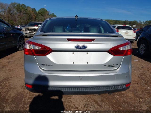 Ford Focus Titanium Image 15