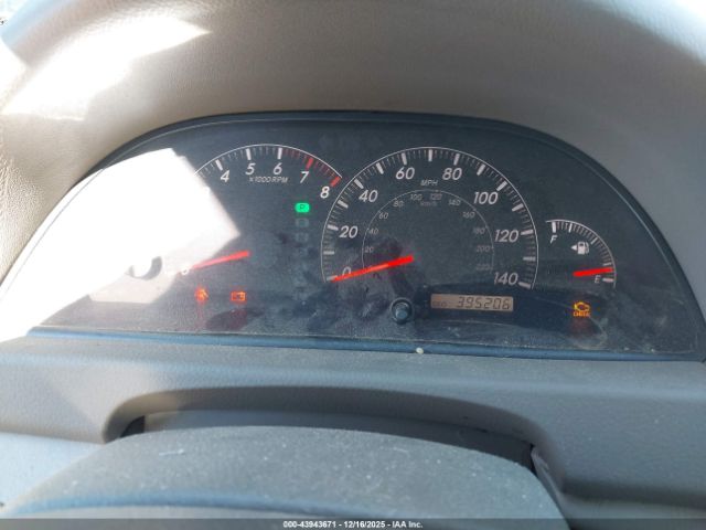 Toyota Camry Le Image 6