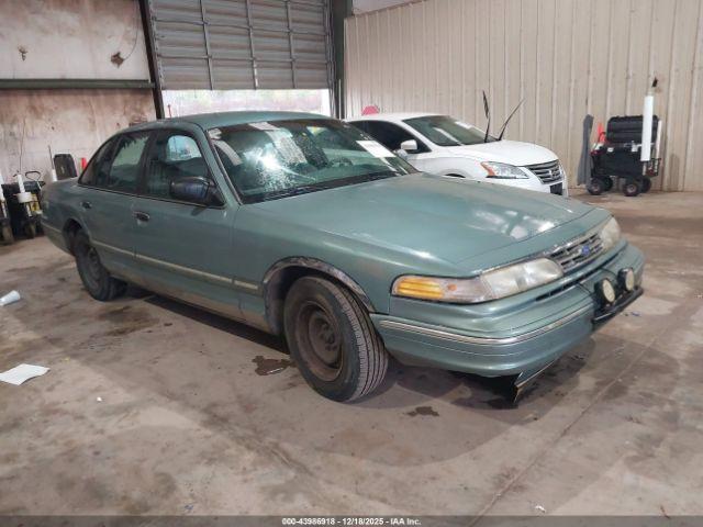  Salvage Ford Crown Victoria