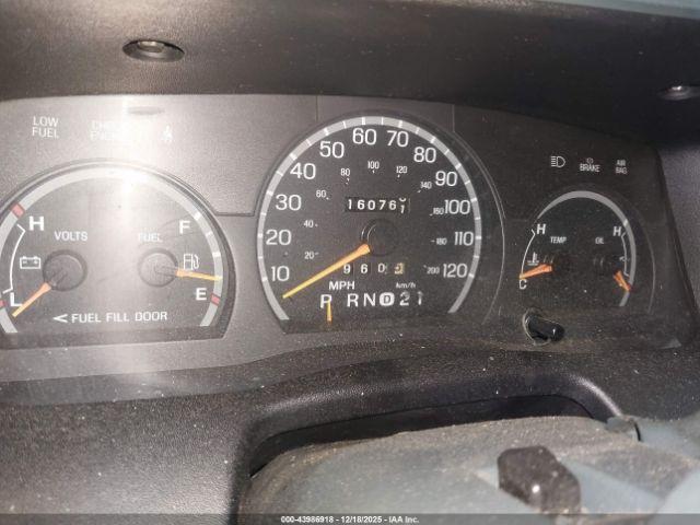 Ford Crown Victoria Image 3