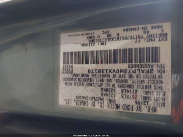 Ford Crown Victoria Image 4