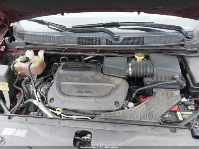 Chrysler Pacifica Touring L Image 6