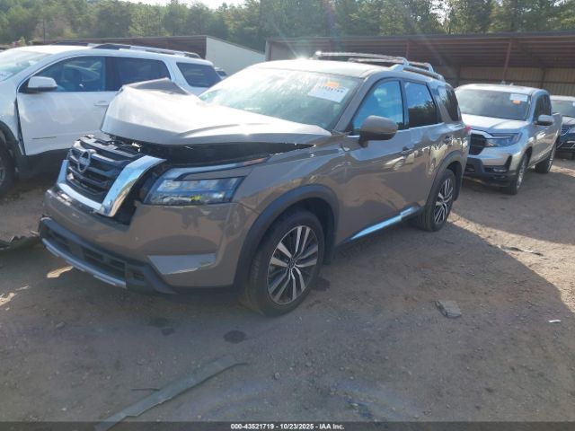 Nissan Pathfinder Platinum Fwd Image 2