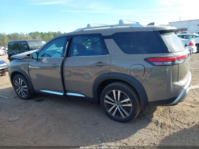 Nissan Pathfinder Platinum Fwd Image 7