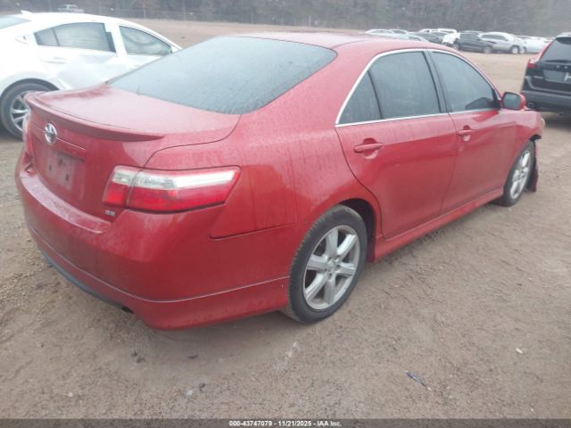 Toyota Camry Se Image 4