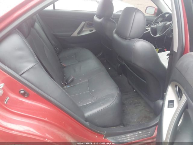 Toyota Camry Se Image 7