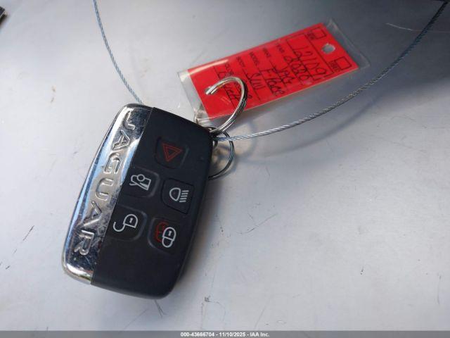 Jaguar F-PACE Svr P550 Awd Automatic Image 11